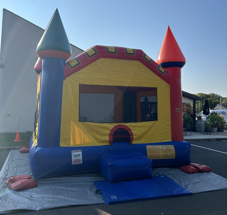 Check Out Bounce Houses Here!